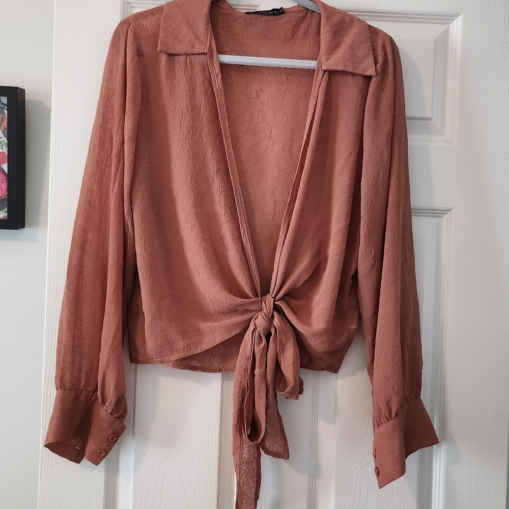 Women's Tie-Front Blouse in Rust